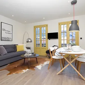 Chalet Suisse - Alpes Travel - Central - Sleeps 4 Appartement