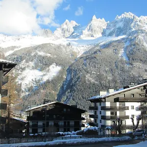  Apartment Le Pied Du Brevent - Walk To Lift, Getaway